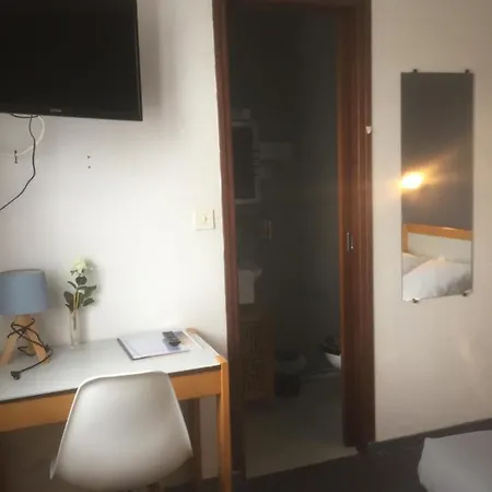 Saint Hubert Hotel 2*