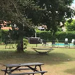 Saint Hubert Hotel 2*