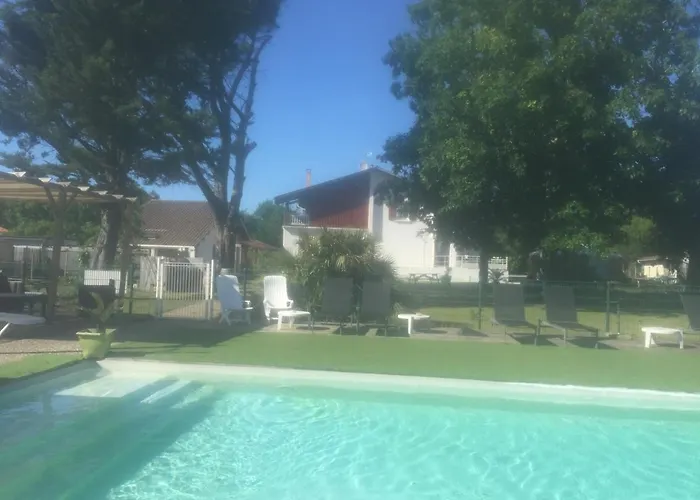 Hotel Saint Hubert 2*