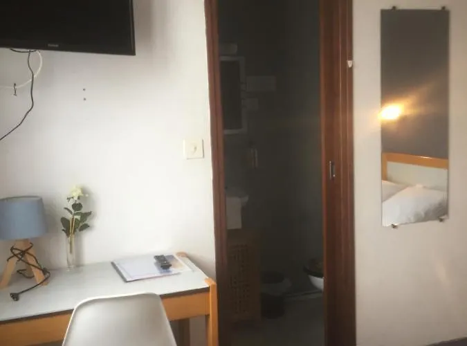 Saint Hubert Hotel 2*